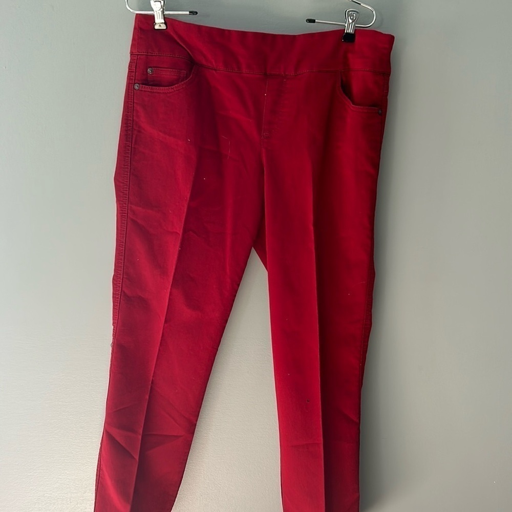 Straight Leg Women’s Red Jeans — Sleek Everyday Style